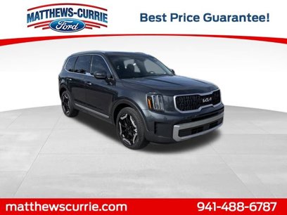 Used 2023 Kia Telluride EX w/ EX Captain's Chair Package