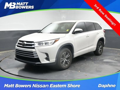 Used 2017 Toyota Highlander LE