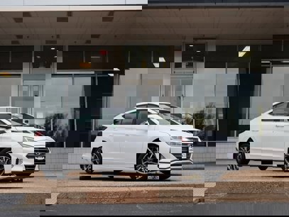 Used 2019 Hyundai Elantra Limited w/ Cargo Package