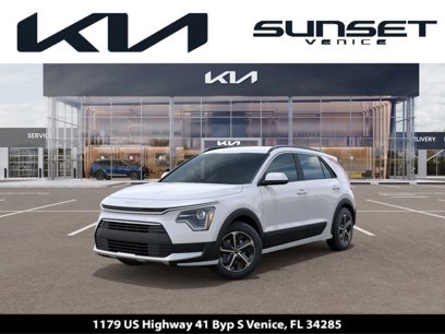 New 2025 Kia Niro LX