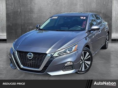 Certified 2022 Nissan Altima 2.5 SV w/ SV Premium Package