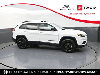 Used 2023 Jeep Cherokee Altitude Lux