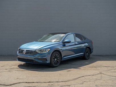 Used 2020 Volkswagen Jetta SE w/ SE Cold Weather Package