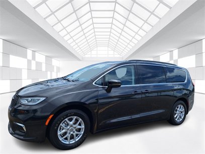 Used 2022 Chrysler Pacifica Touring-L