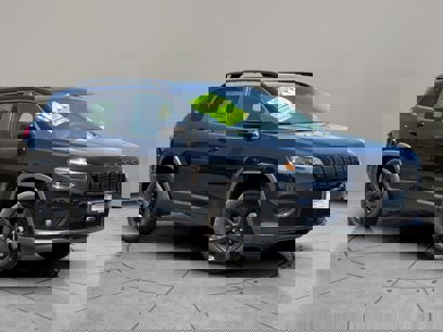 New 2023 Jeep Cherokee Altitude Lux