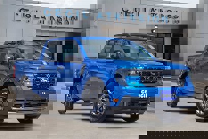 New 2025 Ford Maverick XLT w/ XLT Luxury Package