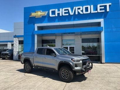 New 2025 Chevrolet Colorado ZR2 w/ Off-Road Front Bumper Package
