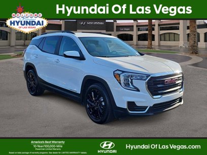 Used 2022 GMC Terrain SLE w/ Driver Convenience Package