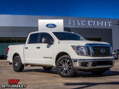 Used 2018 Nissan Titan SV w/ SV Convenience Package