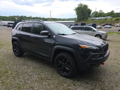 Used 2016 Jeep Cherokee Trailhawk w/ Comfort/Convenience Group