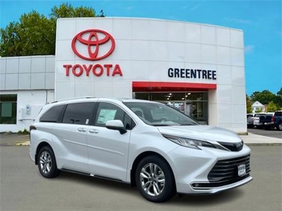 New 2025 Toyota Sienna Limited