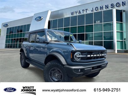 New 2025 Ford Bronco Outer Banks w/ Sasquatch Package