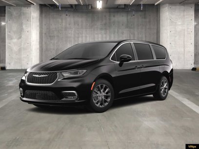 New 2025 Chrysler Pacifica Select