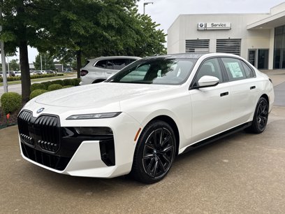 New 2025 BMW 740i xDrive