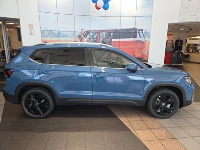 New 2025 Volkswagen Taos SE