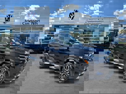 New 2025 Volkswagen Tiguan S