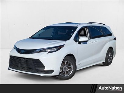 Used 2021 Toyota Sienna LE