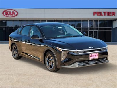 New 2025 Kia K4 LXS
