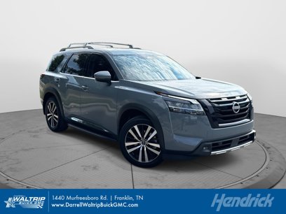 Used 2024 Nissan Pathfinder Platinum w/ Lighting Package (N93)