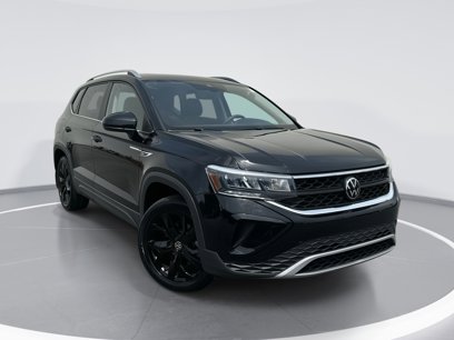 Certified 2023 Volkswagen Taos SE w/ Panoramic Sunroof Package