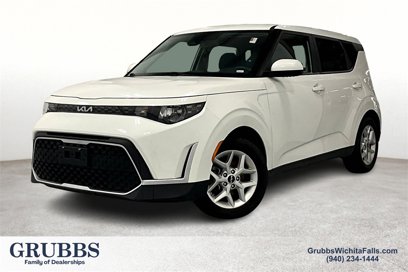 Used 2023 Kia Soul LX w/ LX Technology Package