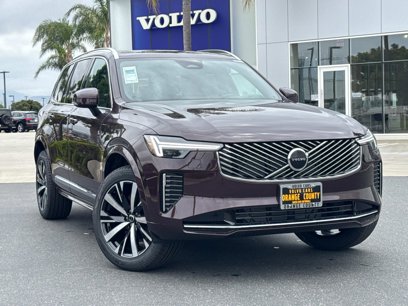 New 2025 Volvo XC90 B6 Core w/ Climate Package