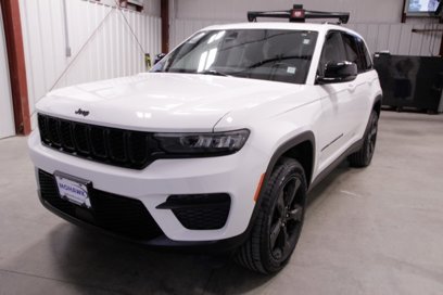 Used 2022 Jeep Grand Cherokee Altitude