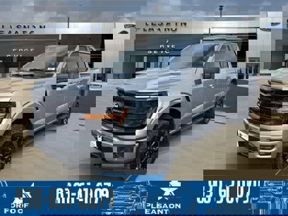 New 2025 Ford F150 XLT w/ Equipment Group 302A MID