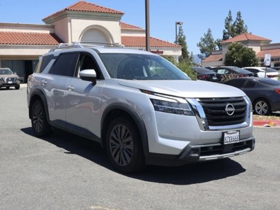 Used 2022 Nissan Pathfinder SL