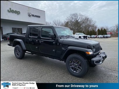 New 2025 Jeep Gladiator Sport