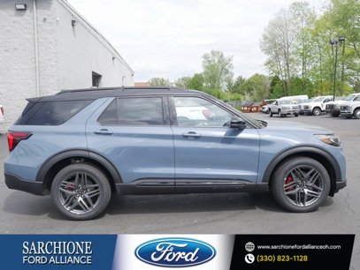 New 2025 Ford Explorer ST-Line w/ Premium Package