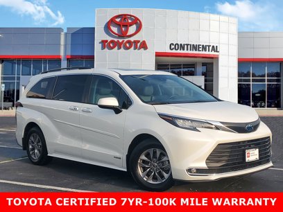 Certified 2021 Toyota Sienna XLE