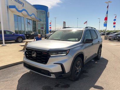 New 2025 Honda Pilot TrailSport