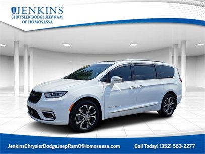New 2024 Chrysler Pacifica Pinnacle