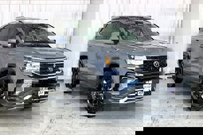 Used 2022 Volkswagen Taos SE