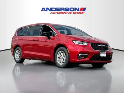 New 2025 Chrysler Pacifica Select