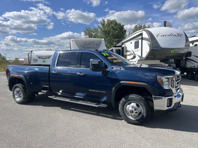 Used 2022 GMC Sierra 3500 SLT w/ SLT Premium Package