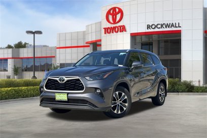 Used 2023 Toyota Highlander XLE