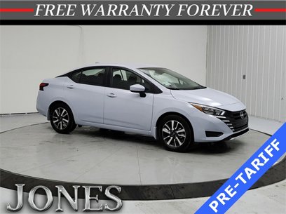 New 2025 Nissan Versa SV w/ Trunk Package