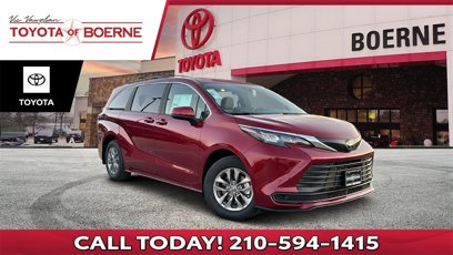 New 2025 Toyota Sienna LE