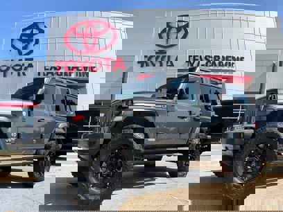 Used 2019 Jeep Wrangler Unlimited Sport S