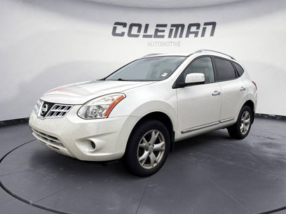 Used 2011 Nissan Rogue SV w/ Premium Pkg