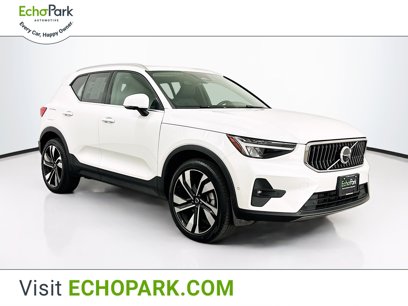 Used 2025 Volvo XC40 B5 Plus
