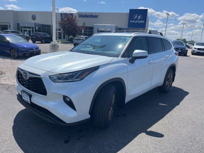 Used 2022 Toyota Highlander Bronze Edition