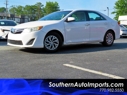 Used 2014 Toyota Camry LE