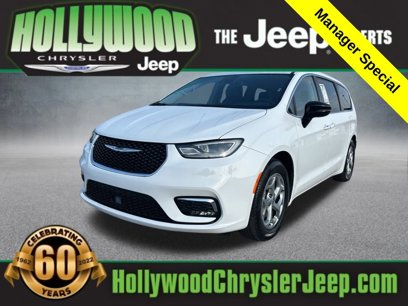 Used 2024 Chrysler Pacifica Limited