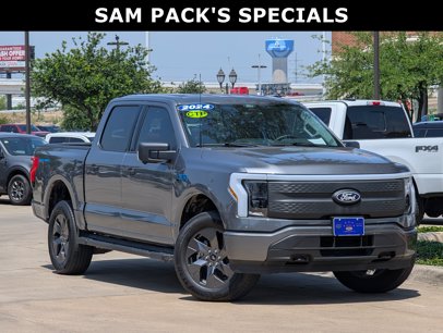 New 2024 Ford F150 Lightning XLT w/ Max Trailer Tow Package