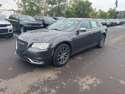 Used 2017 Chrysler 300 C