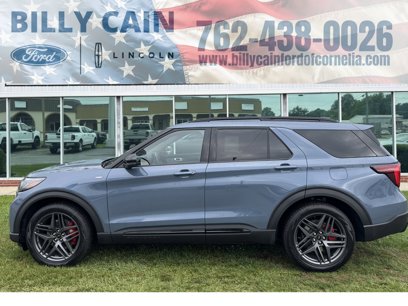 New 2025 Ford Explorer ST-Line w/ Premium Package