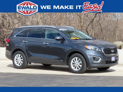Used 2016 Kia Sorento LX w/ LX Convenience Package